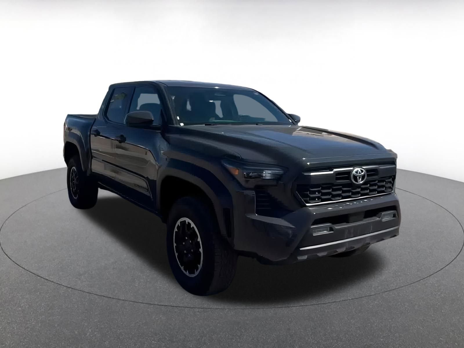 Used 2025 Toyota Tacoma TRD Off-Road image 3