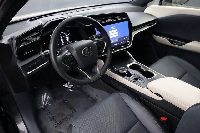 Used 2023 Lexus RZ 450e Premium w/ Technology Package image 10