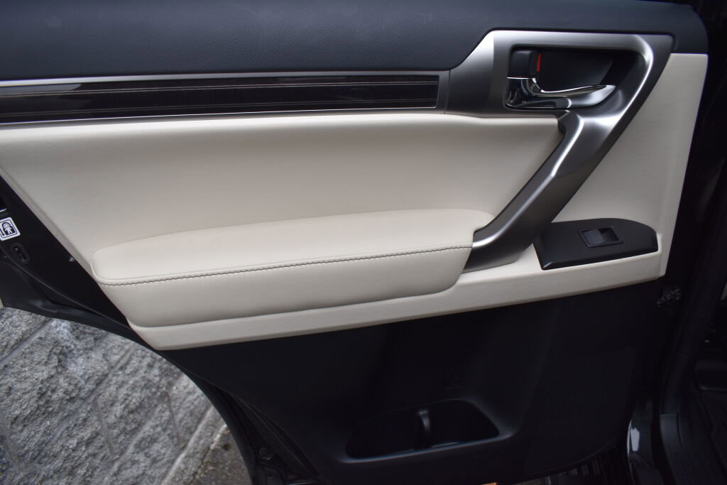 Used 2022 Lexus GX 460 Premium image 19