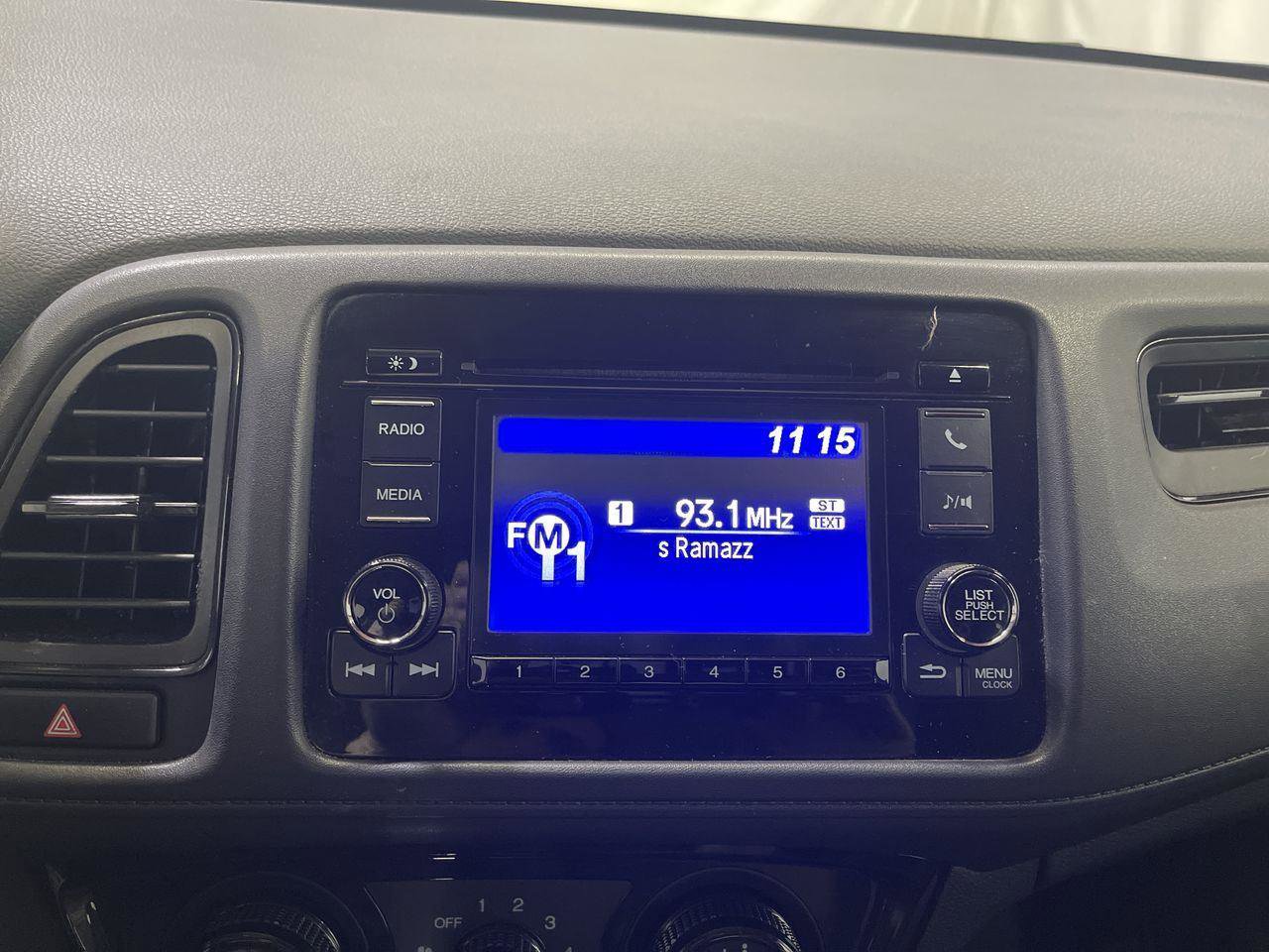 Used 2020 Honda HR-V LX image 16