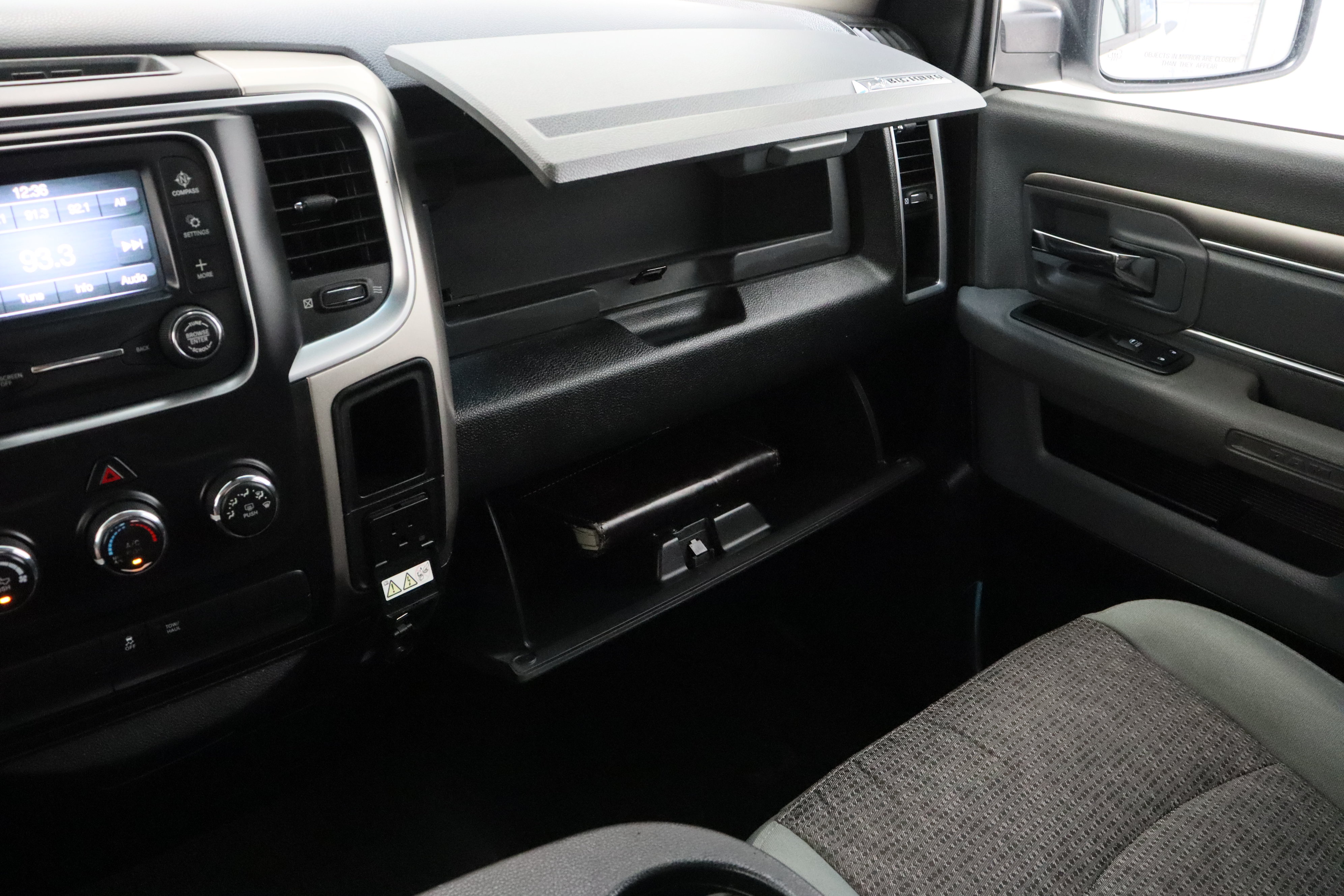 Used 2016 RAM 1500 Big Horn RWD image 21