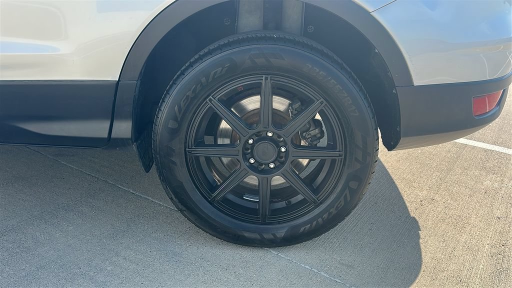 Used 2018 Ford Escape SE w/ SE Sync 3 Package FWD image 17