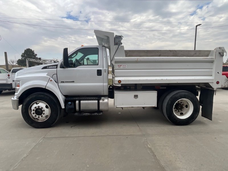 Used 2021 Ford F650 2WD Regular Cab Super Duty image 5
