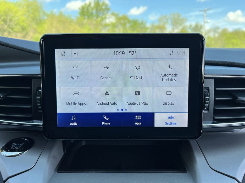 Used 2024 Ford Explorer XLT w/ Equipment Group 202A AWD/4WD image 19