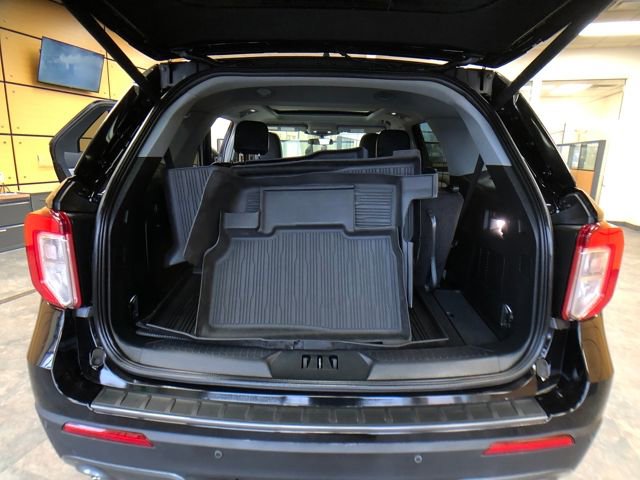 Certified 2023 Ford Explorer XLT w/ Equipment Group 202A image 20