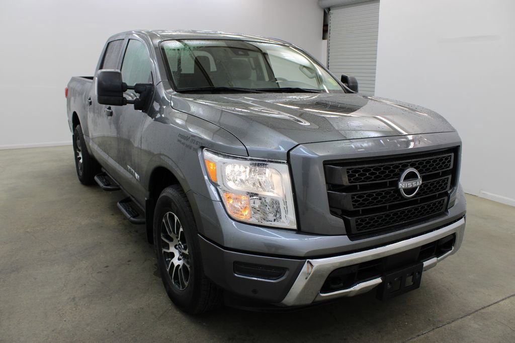 Used 2024 Nissan Titan SV w/ SV Convenience Package image 6