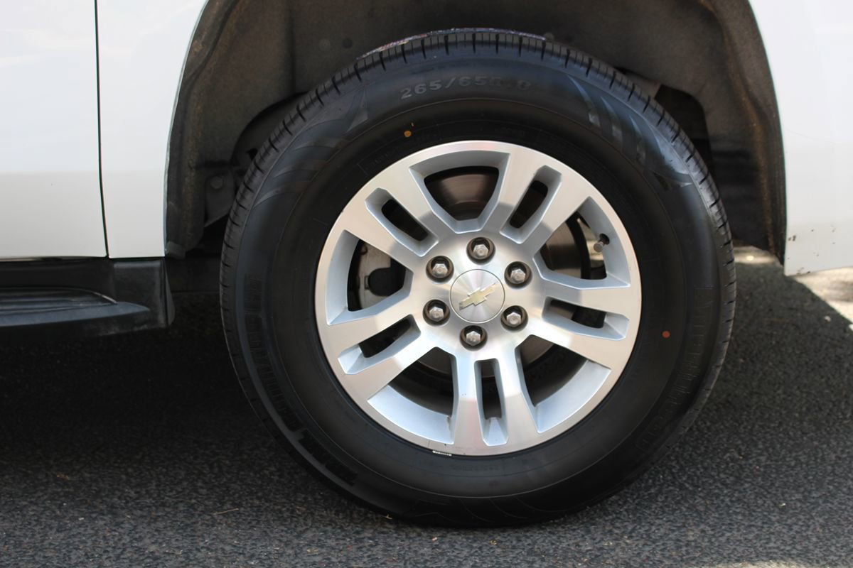 Used 2020 Chevrolet Suburban LT RWD image 62