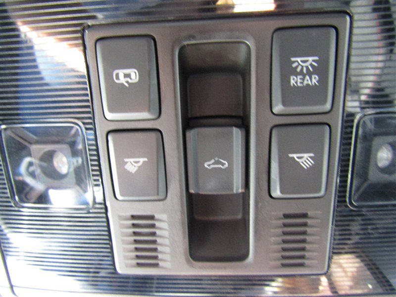 Used 2017 Volkswagen GTI SE image 43