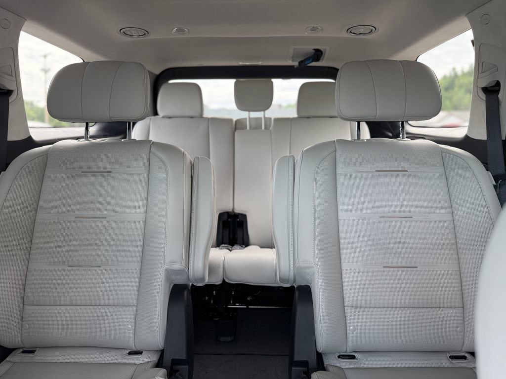 Used 2026 Hyundai Palisade Calligraphy image 39