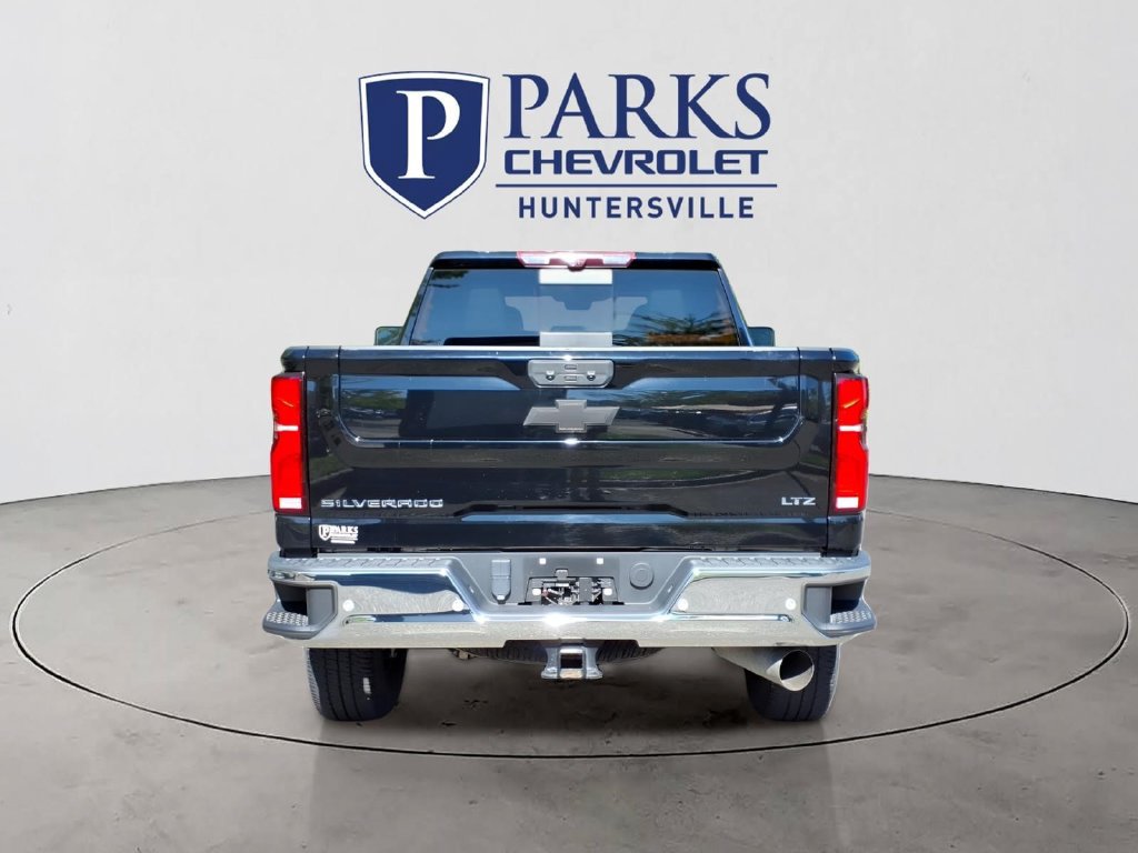Used 2024 Chevrolet Silverado 2500 LTZ w/ LTZ Plus Package AWD/4WD image 31