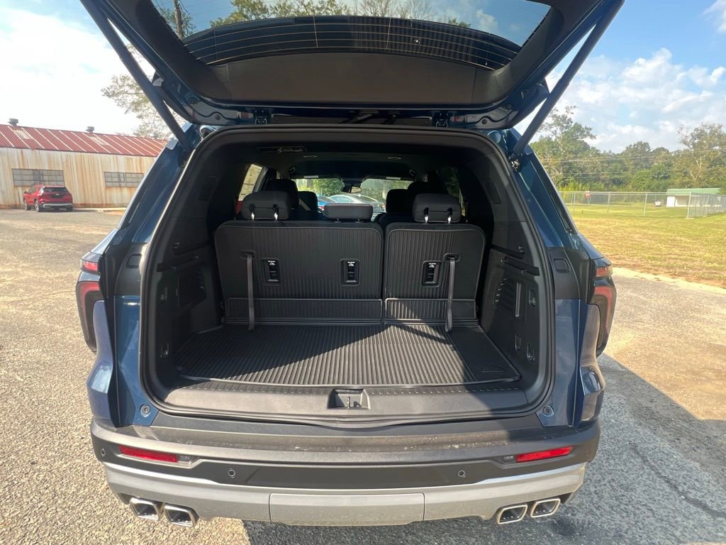 New 2026 Chevrolet Traverse LT image 6