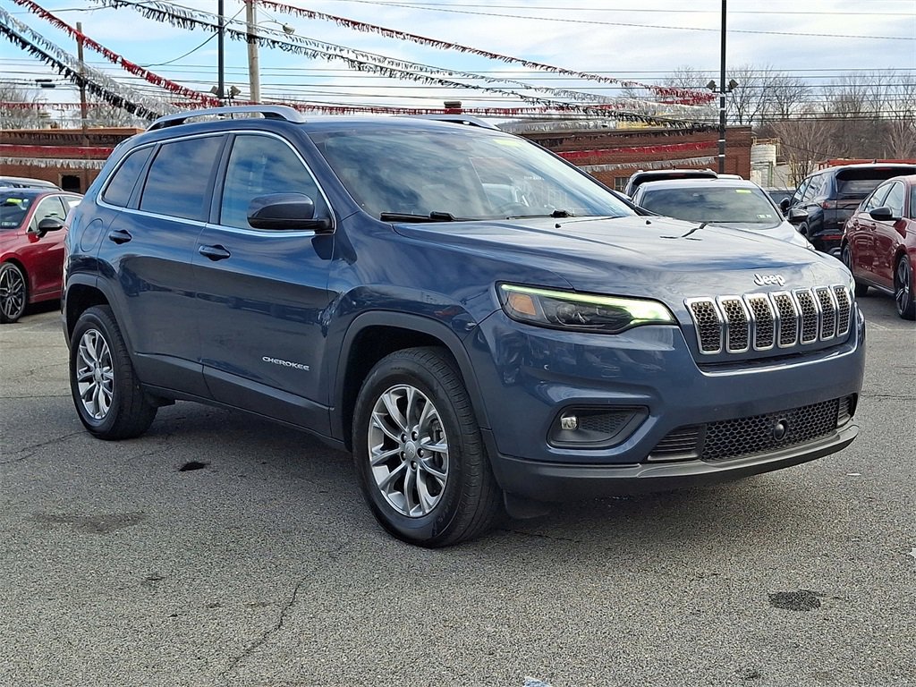 Used 2021 Jeep Cherokee Latitude Lux w/ Comfort/Convenience Group image 4