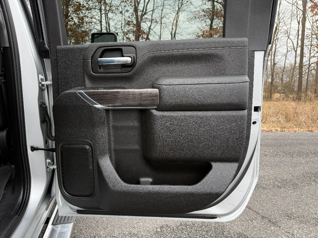 Used 2022 Chevrolet Silverado 2500 LTZ w/ LTZ Convenience Package image 31