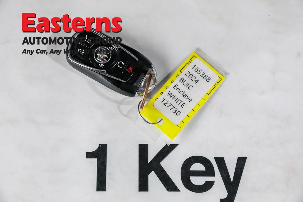 Used 2024 Buick Enclave Premium image 27