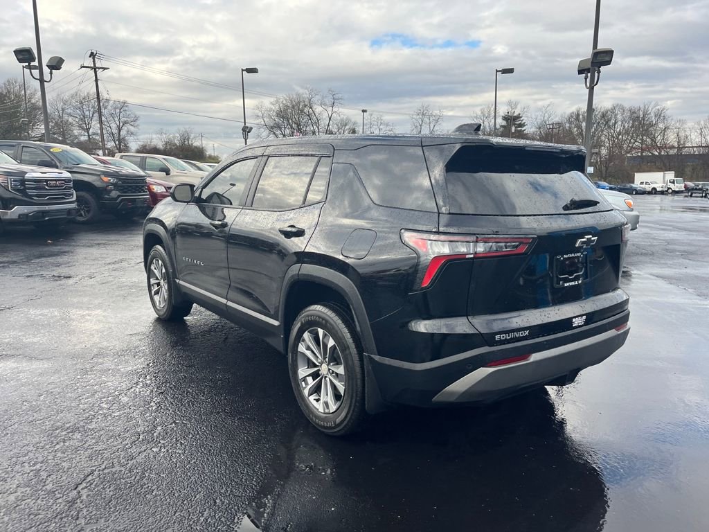 Used 2025 Chevrolet Equinox LT image 3