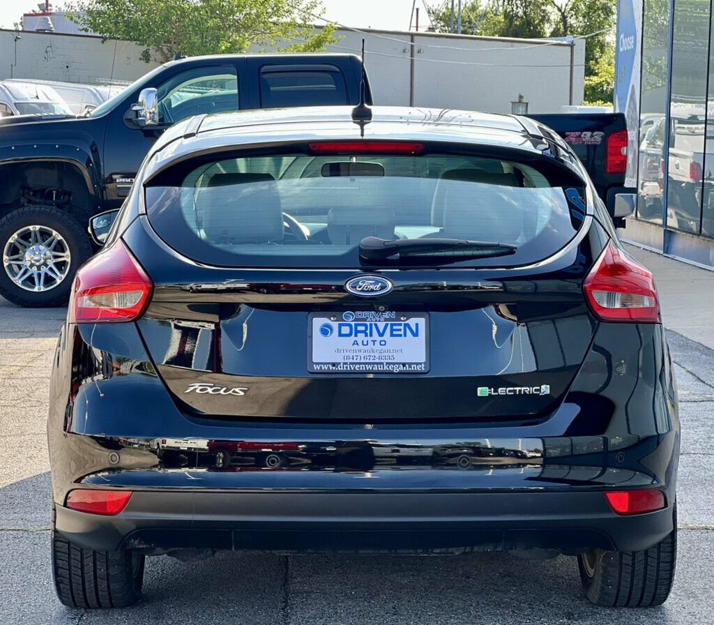 Used 2018 Ford Focus Electric Hatchback FWD image 33