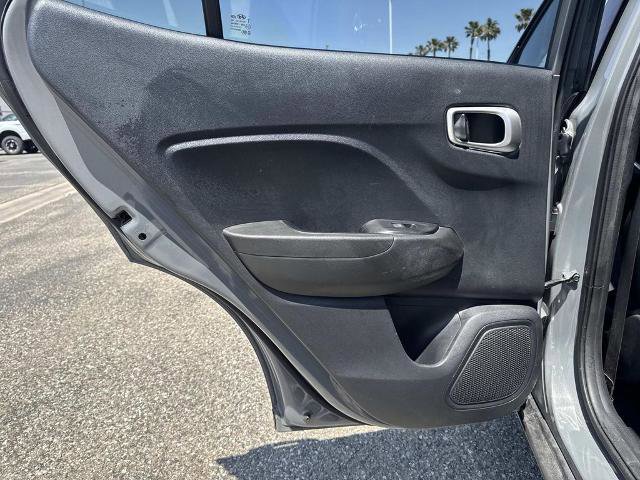 Used 2021 Hyundai Venue SE FWD image 23