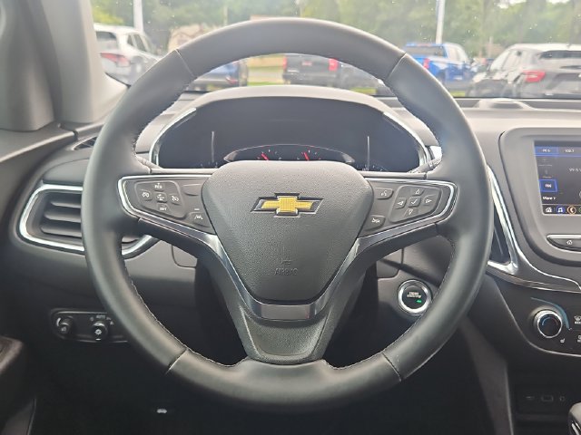 Used 2024 Chevrolet Equinox LT FWD image 14