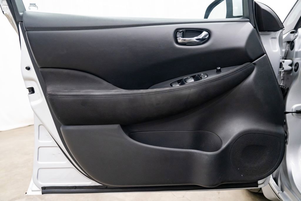 Used 2014 Nissan Leaf S w/ Charge Package image 20
