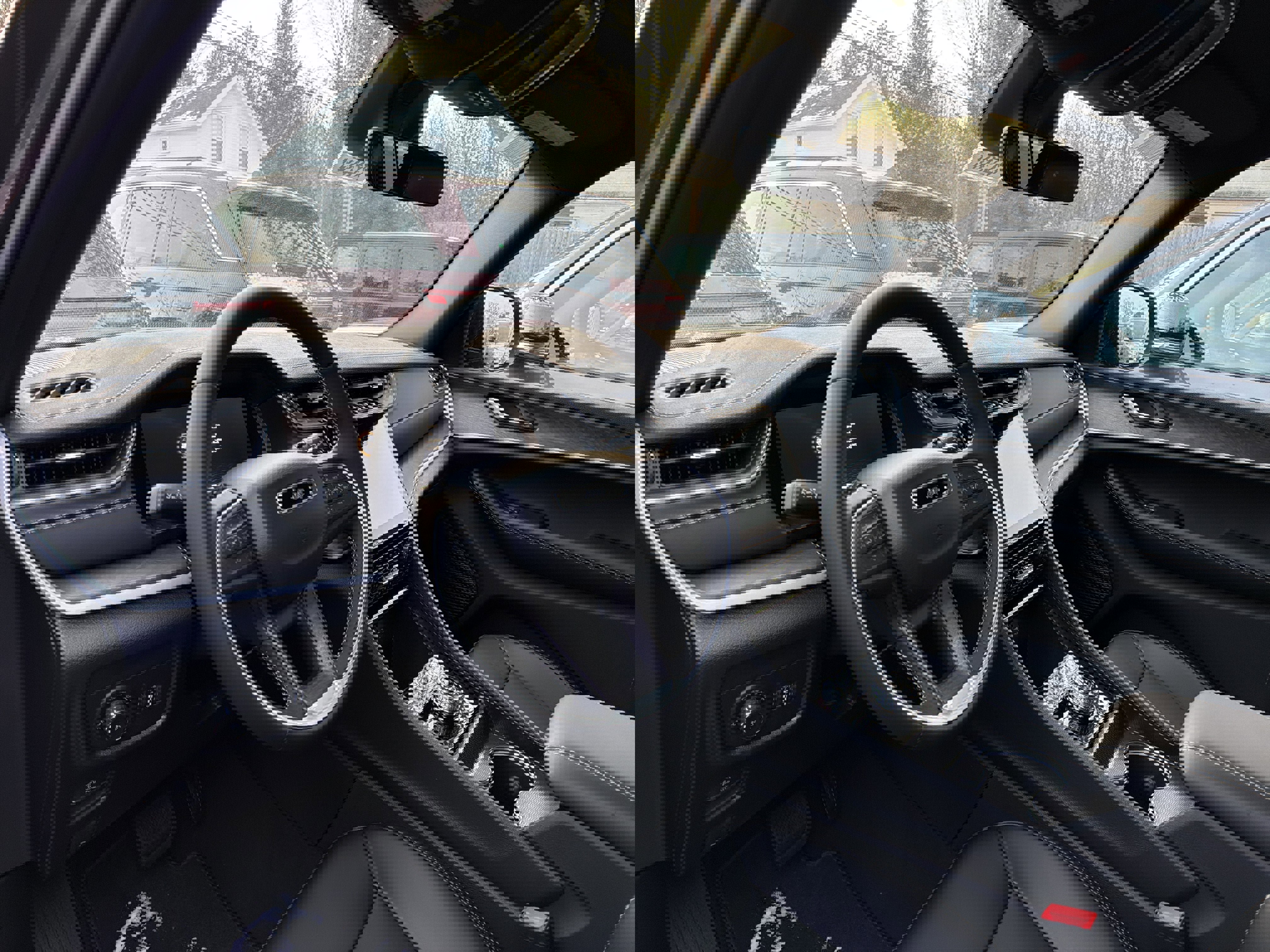 New 2025 Jeep Grand Cherokee Limited w/ Trailer Tow Package image 7