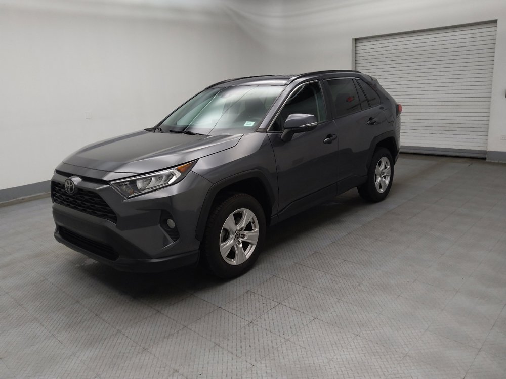 Used 2021 Toyota RAV4 XLE image 2