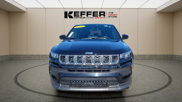 Used 2024 Jeep Compass Sport image 8