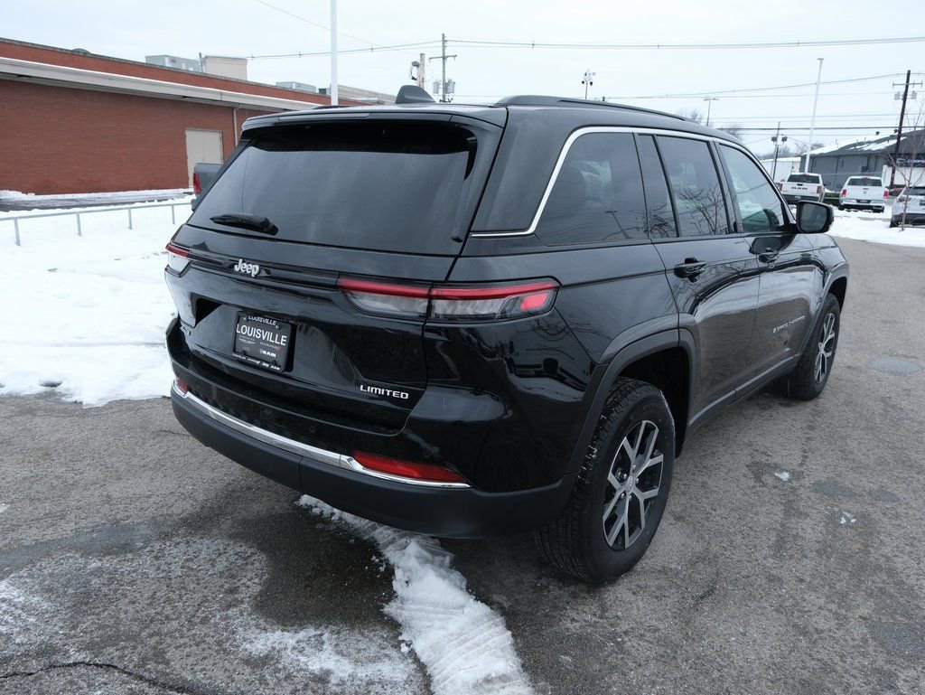 Used 2024 Jeep Grand Cherokee Limited image 7