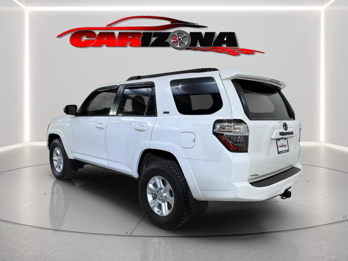 Used 2018 Toyota 4Runner SR5 AWD/4WD image 8