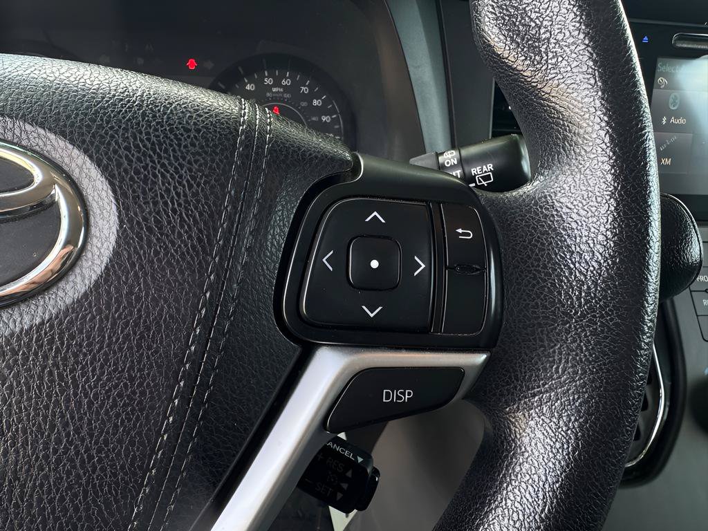 Used 2016 Toyota Sienna LE FWD image 25