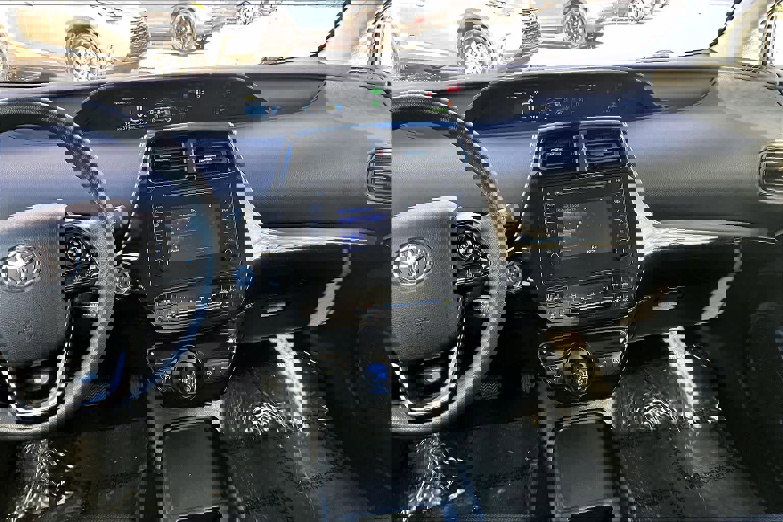 Used 2019 Toyota Prius LE w/ Carpet Mat Package image 6