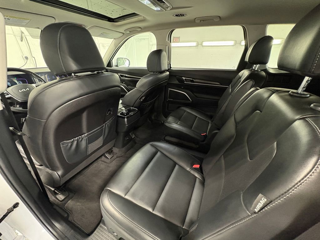 Used 2025 Kia Telluride S image 20