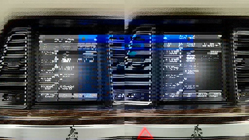 Used 2017 Genesis G80 3.8 w/ Option Group 02 image 19