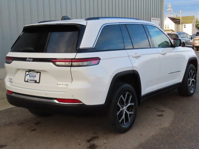 Used 2023 Jeep Grand Cherokee Limited image 12