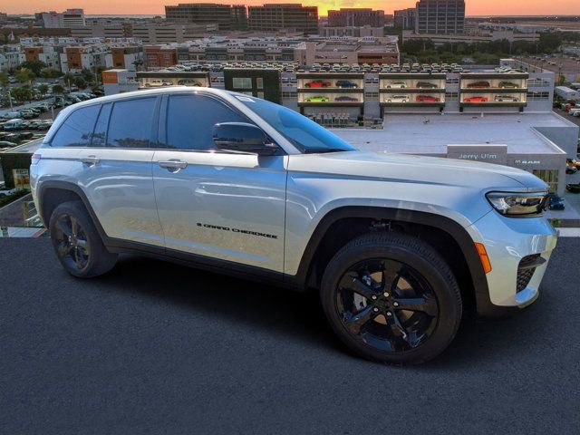 New 2025 Jeep Grand Cherokee Altitude