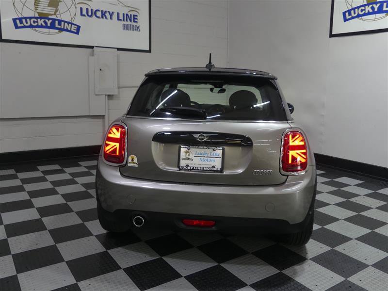 Used 2020 MINI Cooper 2-Door Hardtop w/ Storage Package FWD image 8