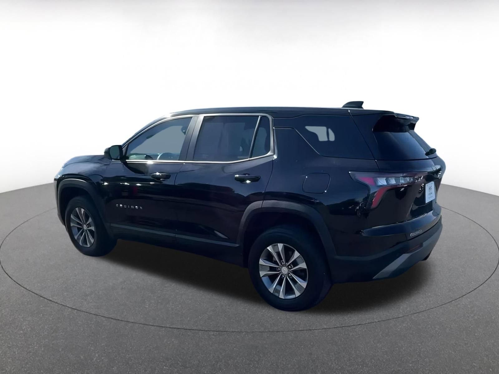 Used 2025 Chevrolet Equinox LT image 10