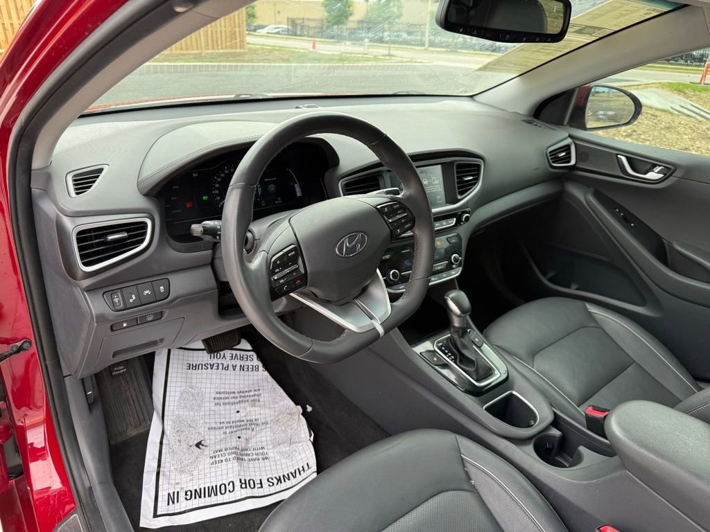 Used 2019 Hyundai Ioniq Limited FWD image 13