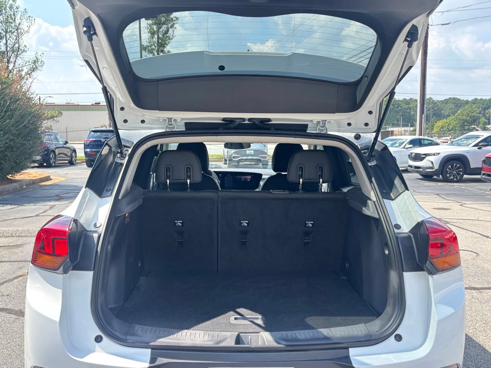 Used 2025 Buick Encore GX Preferred FWD image 30