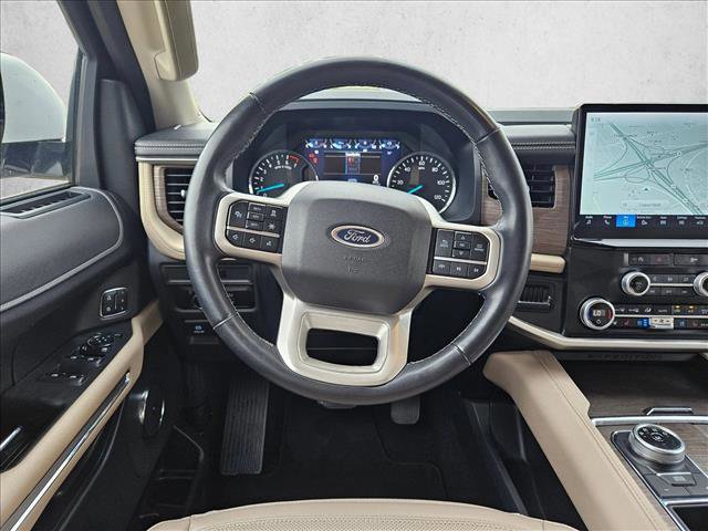 Used 2024 Ford Expedition Limited image 11