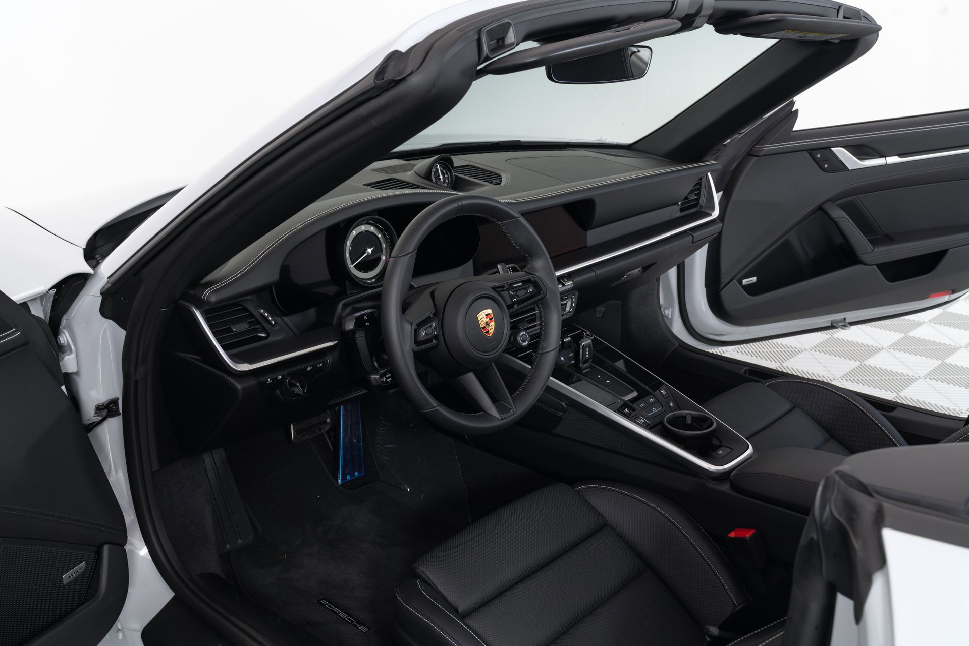 Used 2024 Porsche 911 Carrera 4S image 13