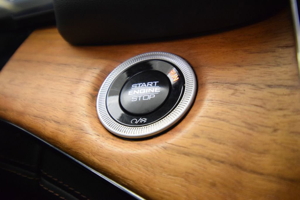 Used 2024 Jeep Grand Cherokee L Summit image 41