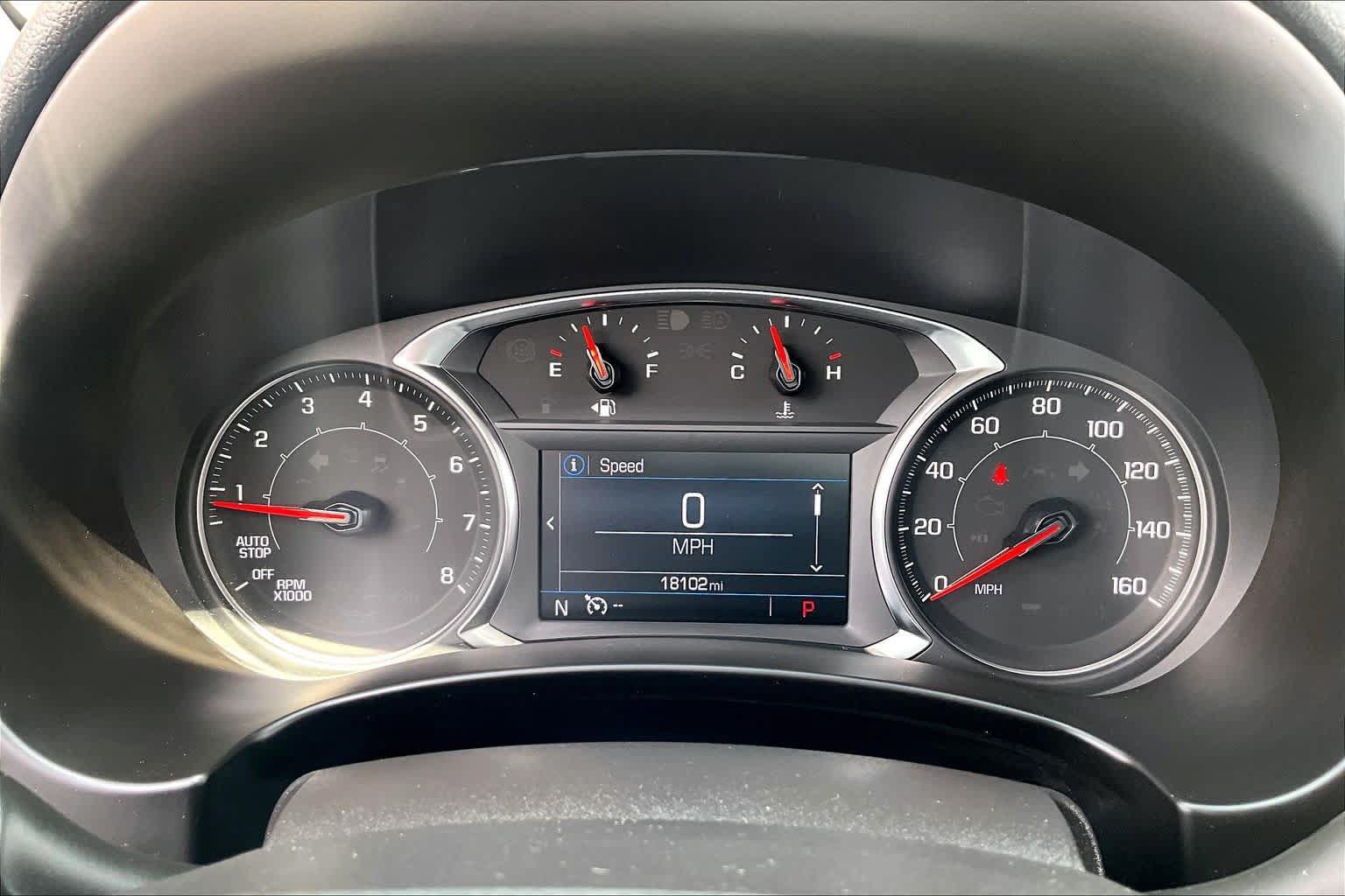 Used 2024 GMC Terrain SLE w/ Driver Convenience Package FWD image 26