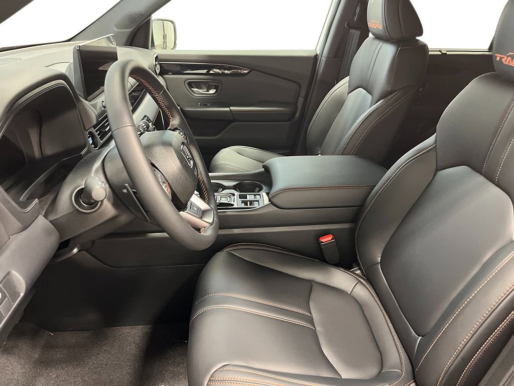 New 2026 Honda Pilot TrailSport image 13