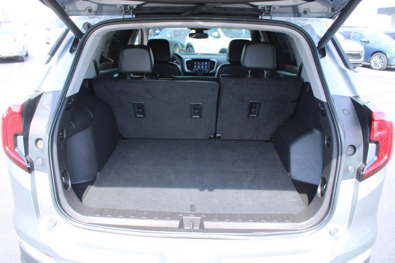 Certified 2024 GMC Terrain SLT image 7