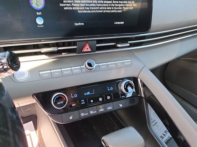 Used 2023 Hyundai Elantra SEL w/ Convenience Package image 21