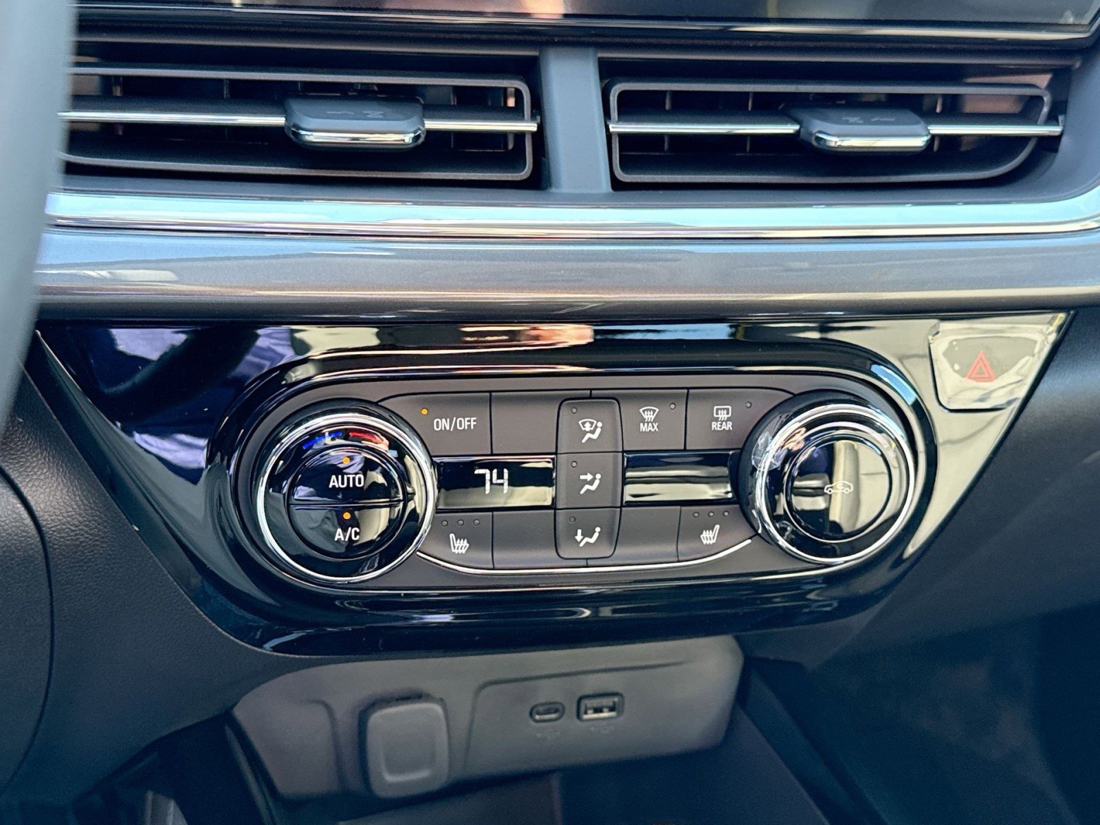 New 2026 Chevrolet Trax ACTIV w/ Driver Confidence Package image 18