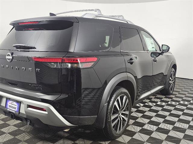 New 2025 Nissan Pathfinder Platinum AWD/4WD image 4