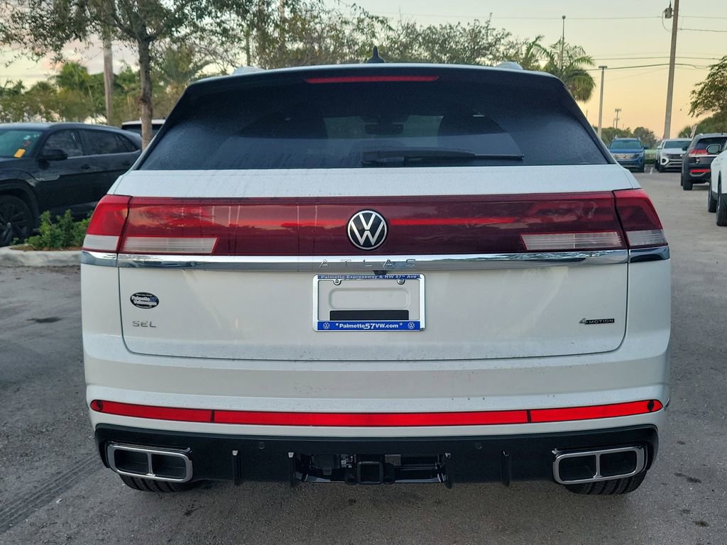 New 2026 Volkswagen Atlas Cross Sport SEL Premium R-Line image 4