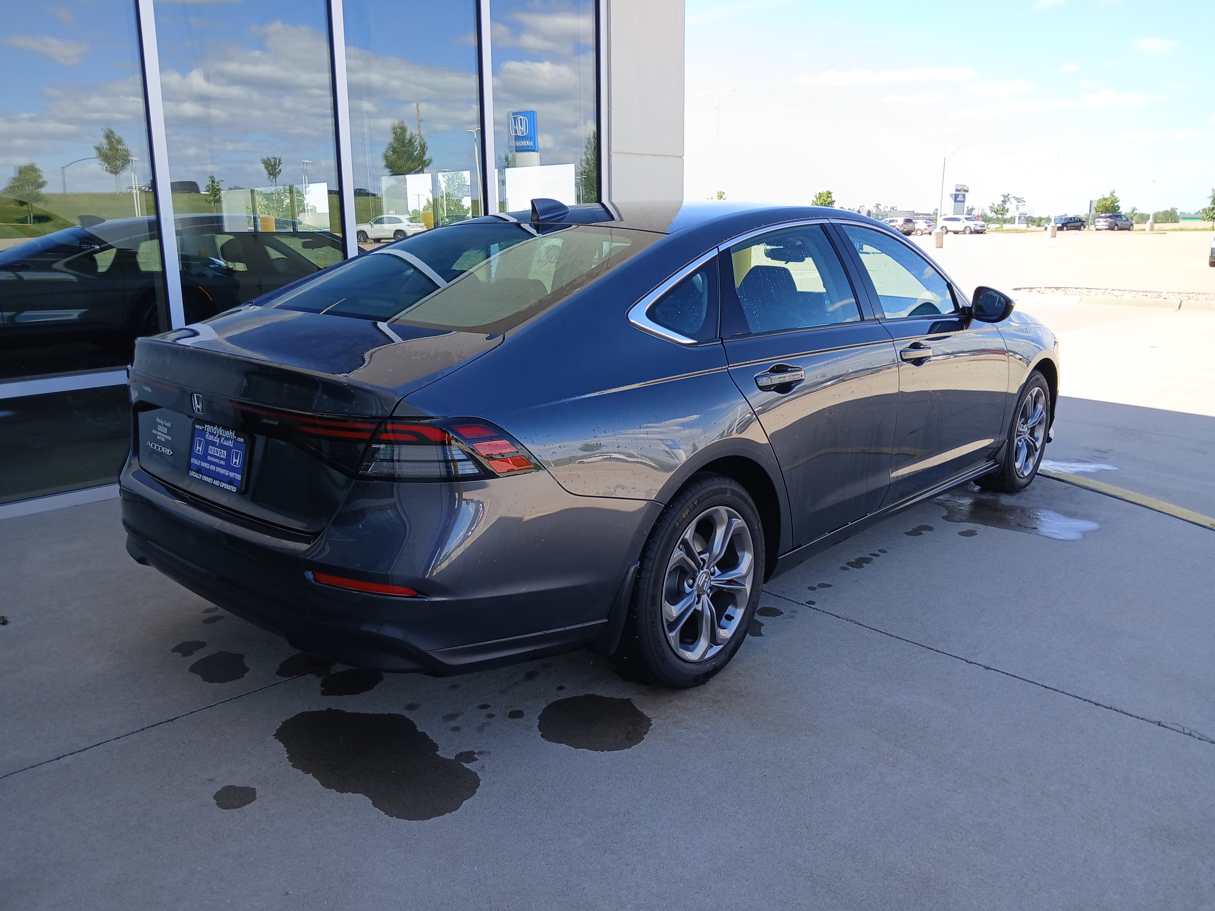 Used 2024 Honda Accord EX image 7