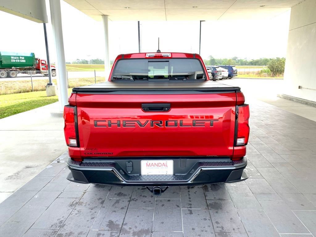 Used 2024 Chevrolet Colorado Z71 w/ Z71 Convenience Package 2 image 6